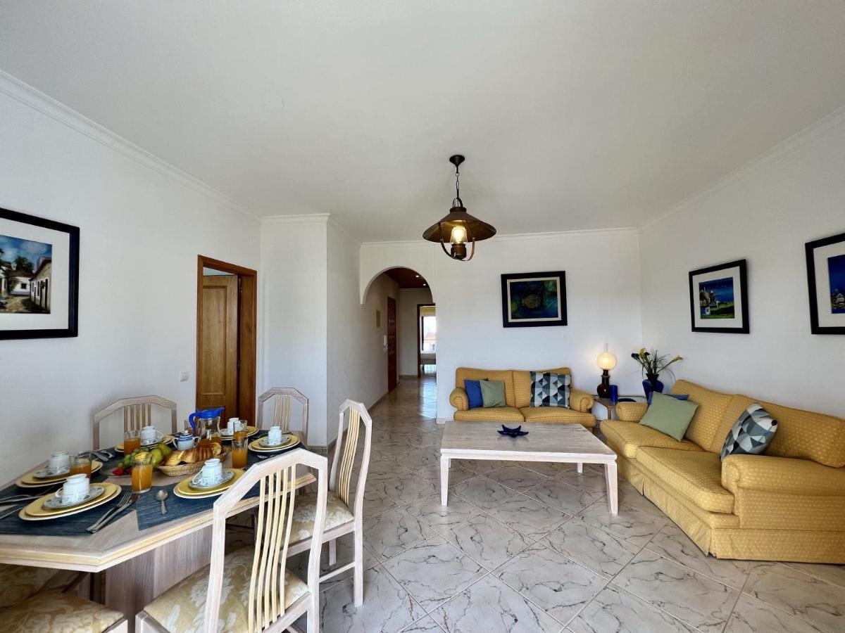 Quarteira Elegant With Pool By Homing Apartment Bagian luar foto